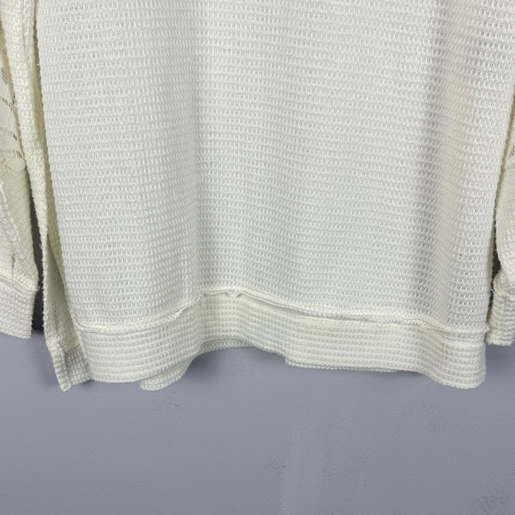 Torrid Ivory Waffle V-Neck Lace Insert Long Sleeve Size 1 Textured Knit Top - Picture 10 of 14